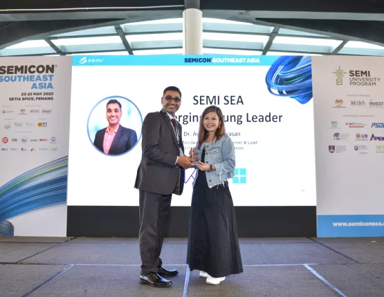 Speaker Award 6