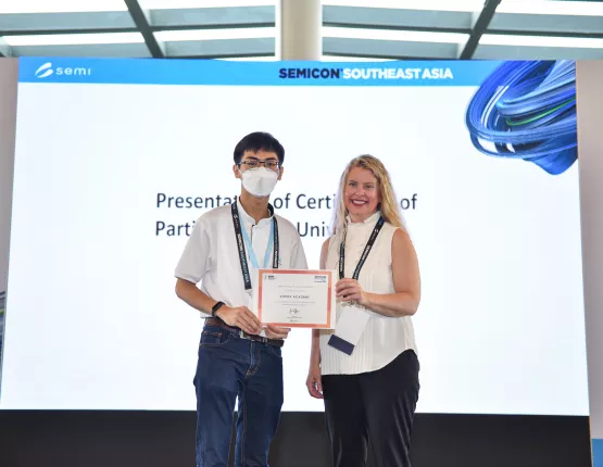 Schools Award 11