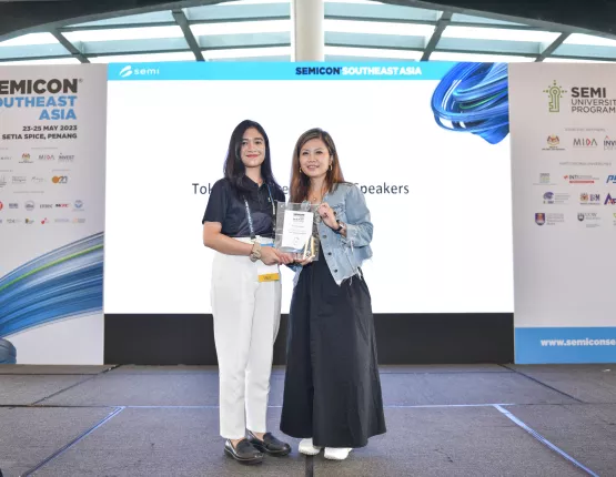 Speaker Award 3