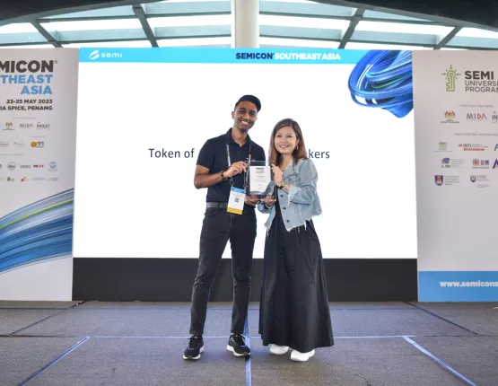 Speaker Award 4